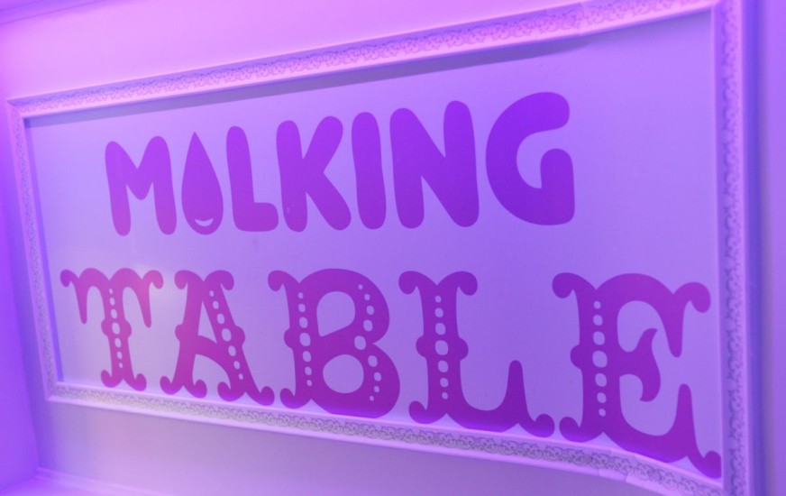   Milking Table ( ) 