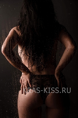 Девушка массажистка Инга, салон Kiss