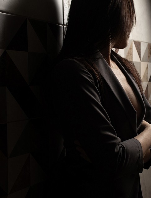 Девушка массажистка Натали, салон Chillout на Парусной