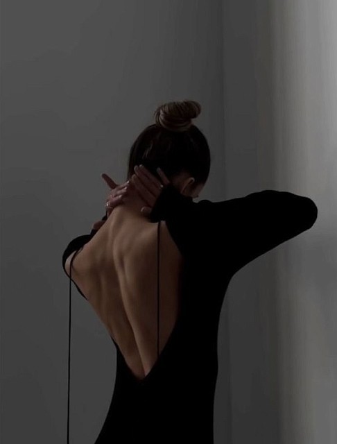 Девушка массажистка Александра, салон Element