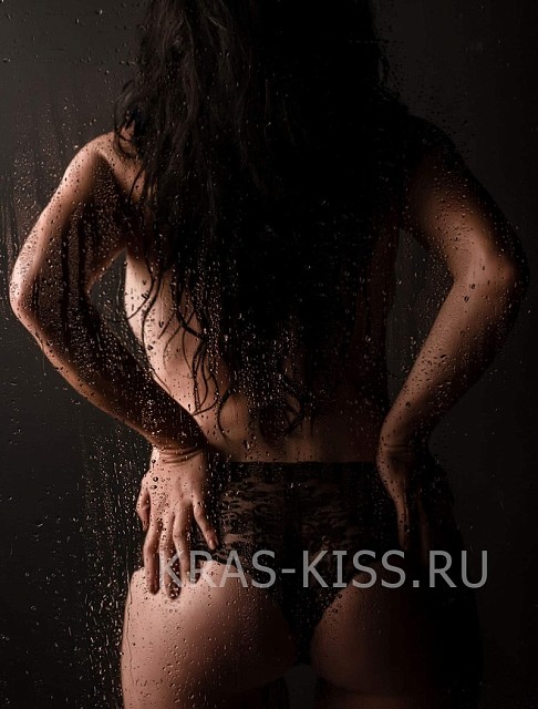 Девушка массажистка Инга, салон Kiss